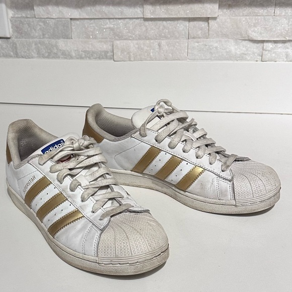 adidas Originals Women's Superstar Sneaker - Picture 2 of 8
